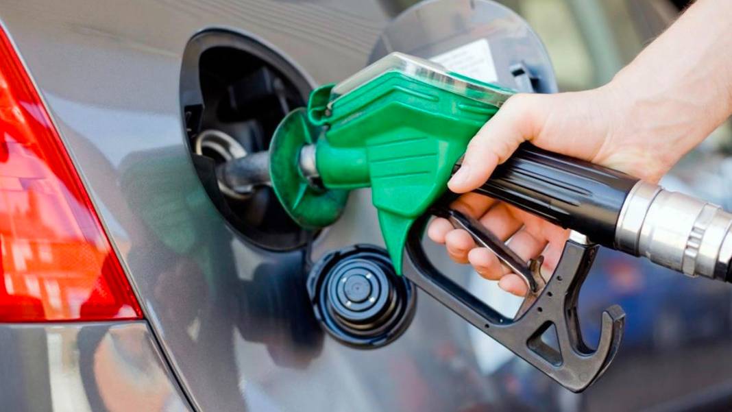 Petrol 5 ayın dibine yakın: Akaryakıta indirim göründü 5